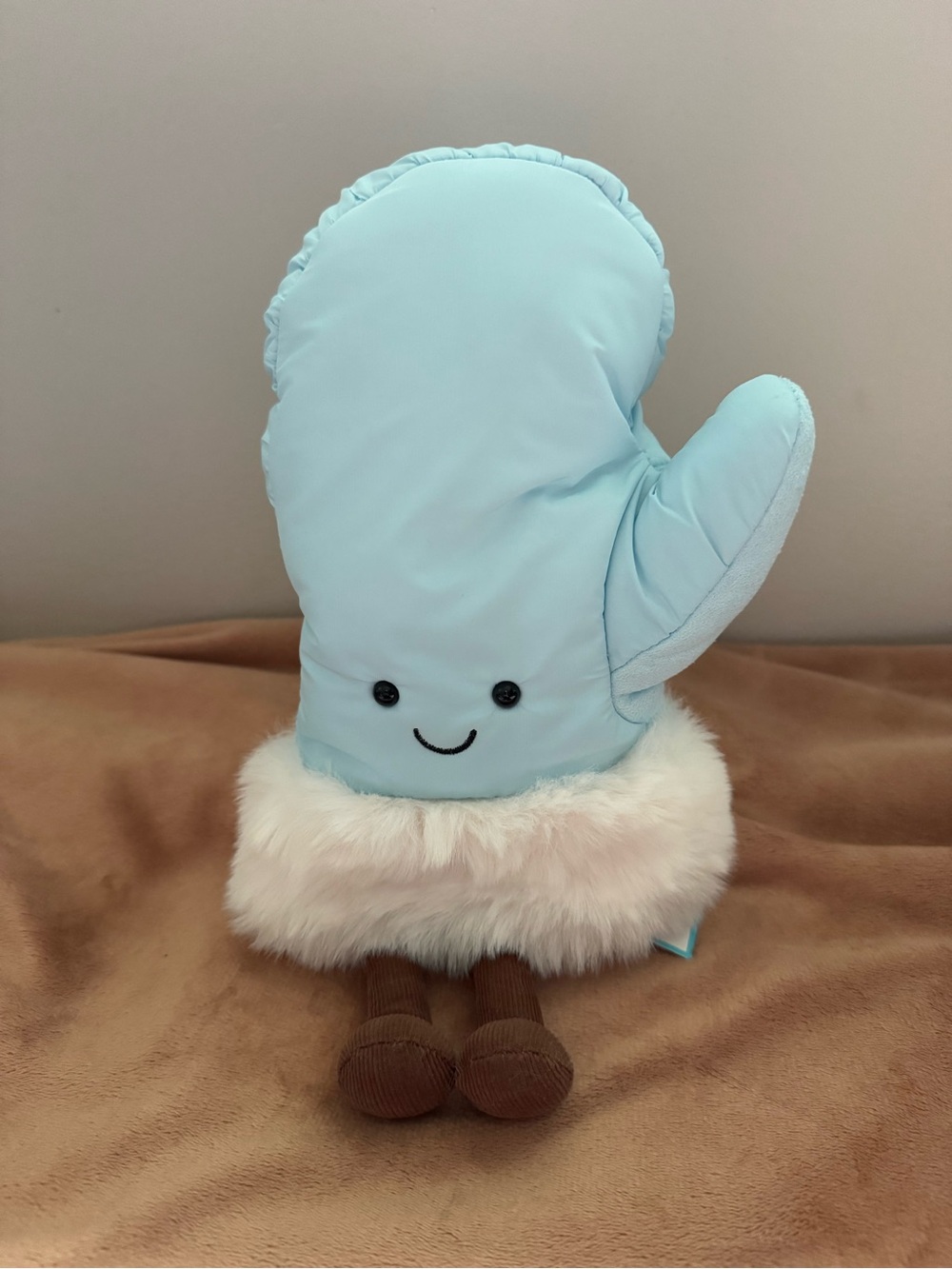Jellycat Amuseables Mitten 2025